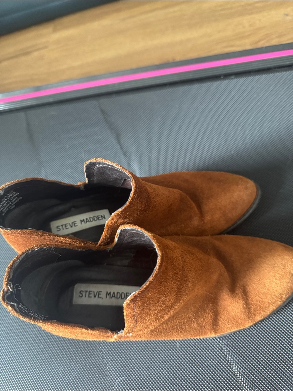 Steve Madden Men’s Suede Chukka Boots in Rust Brown